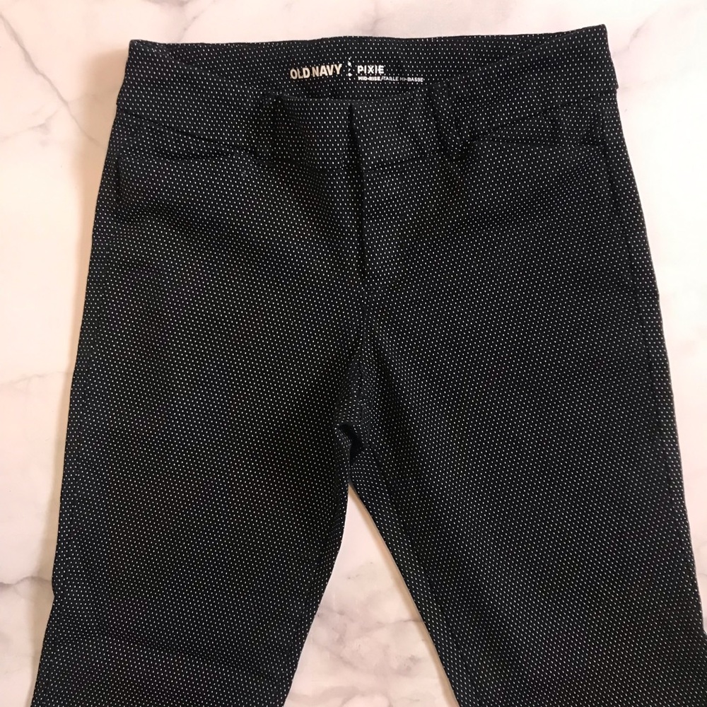 Old Navy pixi career pant black w/dot pattern 0